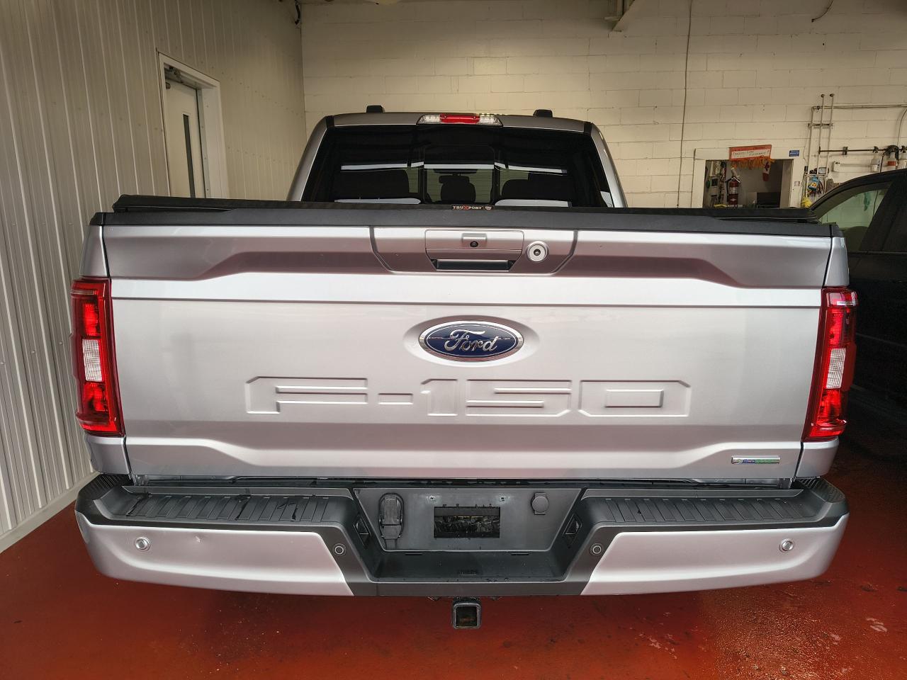 2022 Ford F-150 XLT 4WD SuperCrew 5.5' Box Photo0