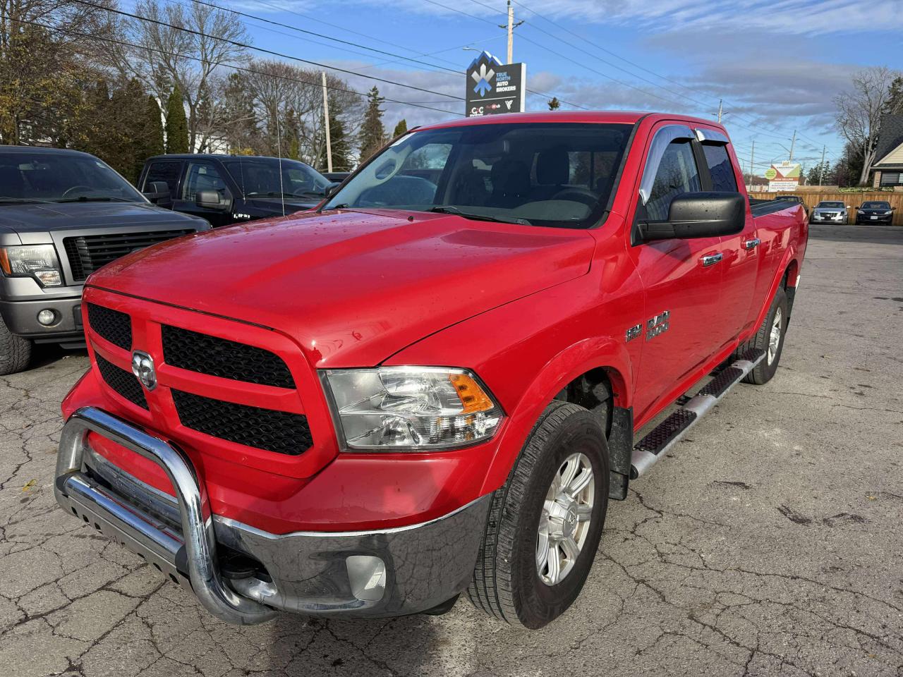 2013 RAM 1500 4WD Quad Cab 140.5" Outdoorsman - Photo #4