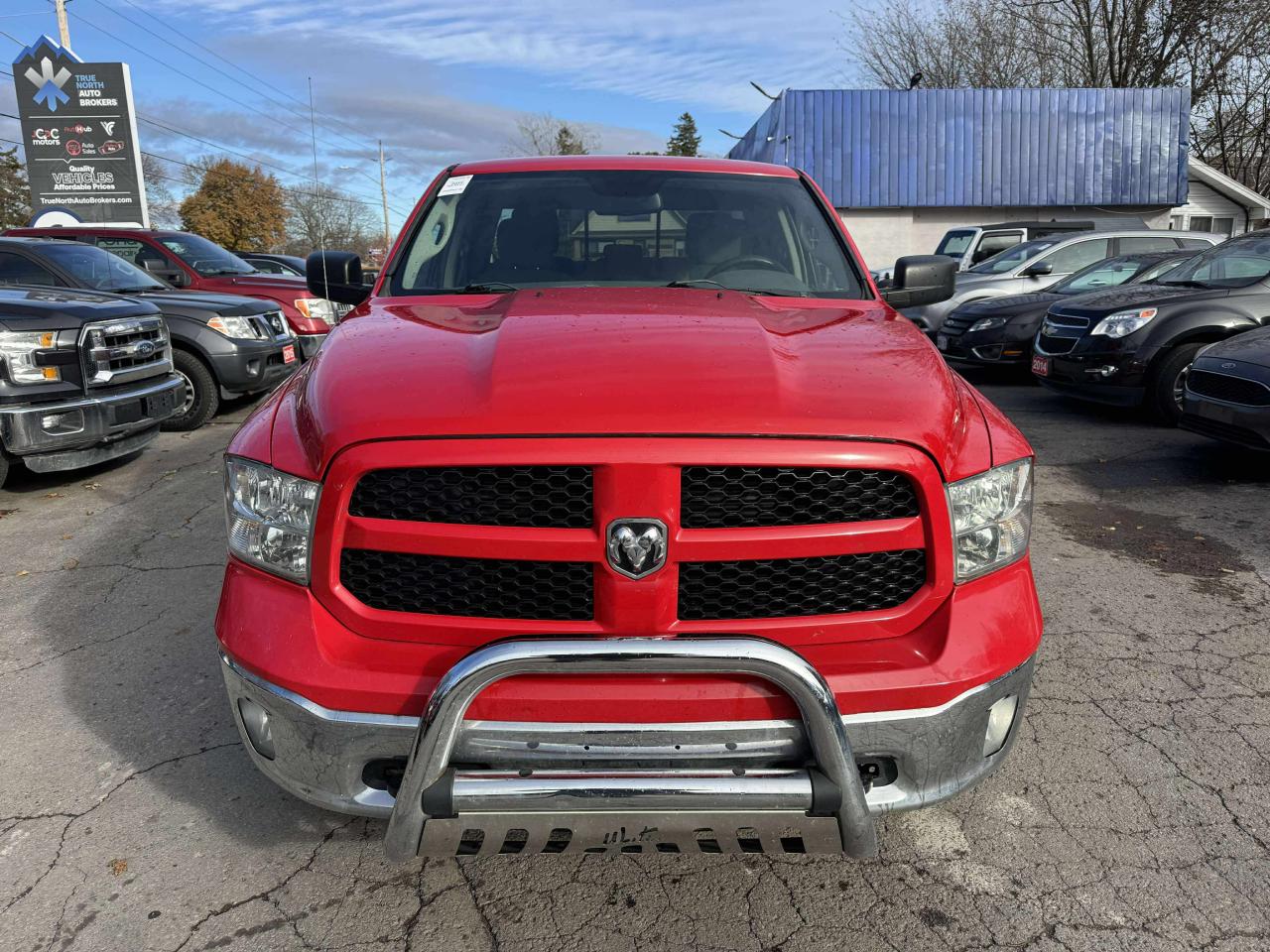 2013 RAM 1500 4WD Quad Cab 140.5" Outdoorsman - Photo #2