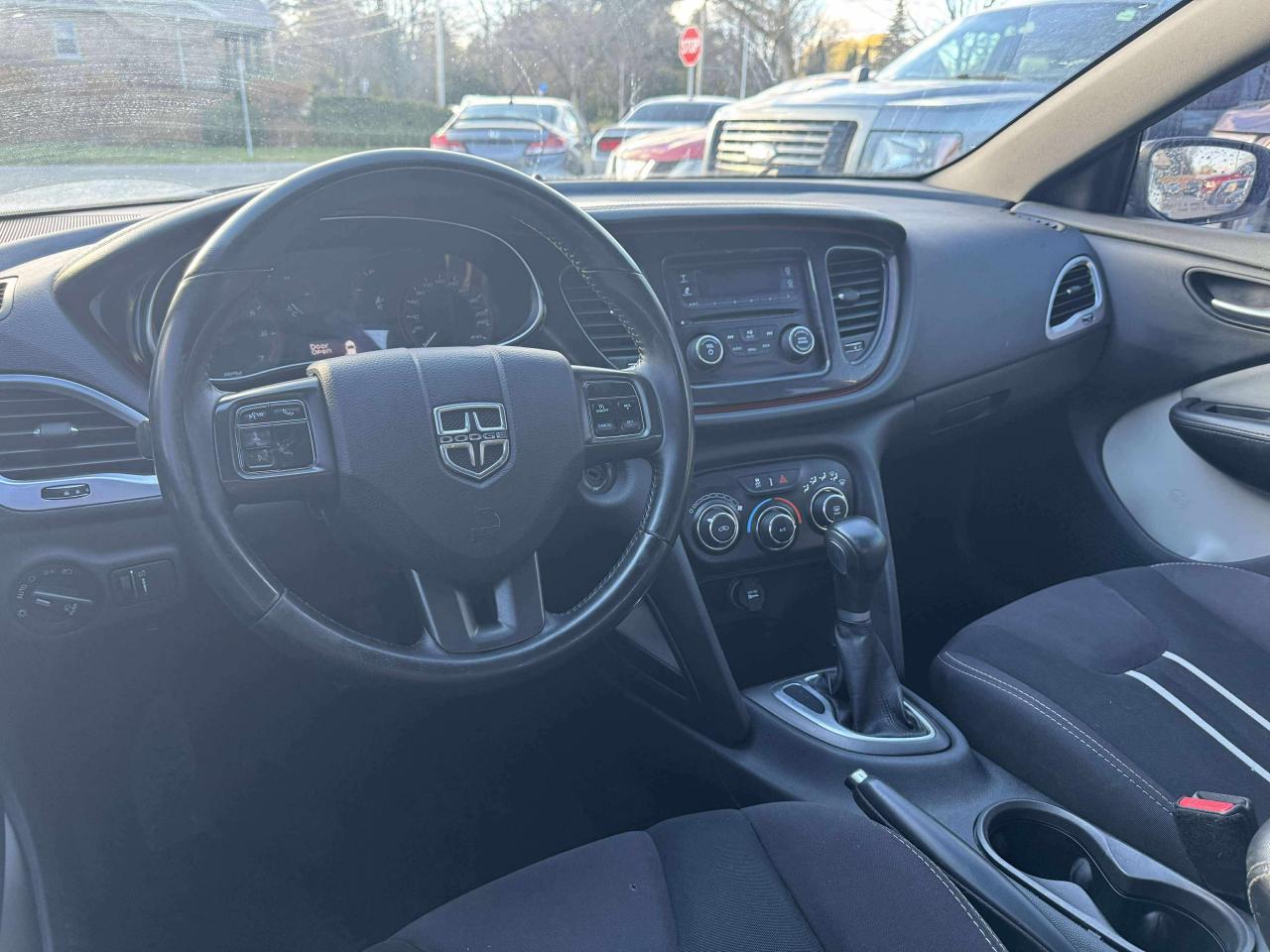 2014 Dodge Dart 4dr Sdn SXT - Photo #10