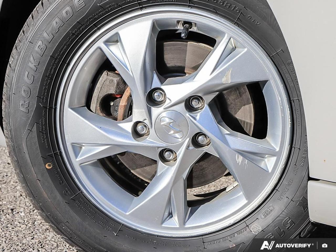 2021 Hyundai Elantra Essential, R/V CAM, LKA, FCA, HEATED SEATS - Photo #6