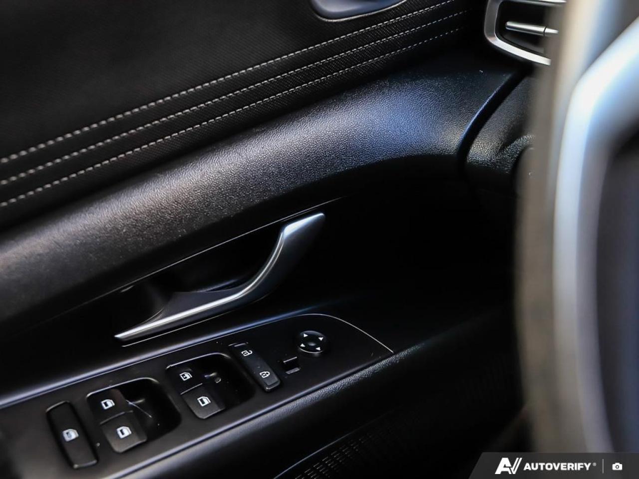 2021 Hyundai Elantra Essential, R/V CAM, LKA, FCA, HEATED SEATS Photo