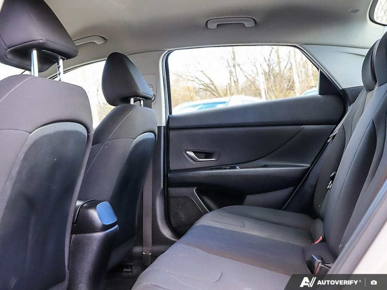 2021 Hyundai Elantra Essential, R/V CAM, LKA, FCA, HEATED SEATS Photo