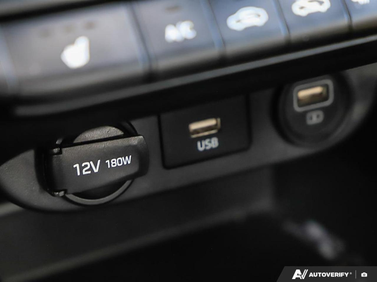 2021 Hyundai Elantra Essential, R/V CAM, LKA, FCA, HEATED SEATS Photo