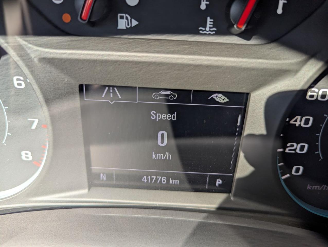 2021 Chevrolet Malibu LS WITH LOW LOW KILOMETERS!! Photo