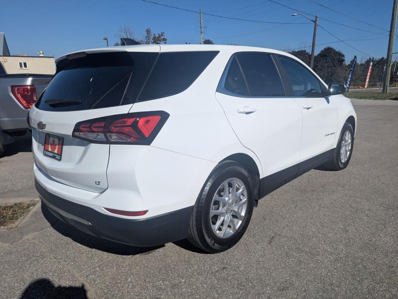 2023 Chevrolet Equinox LT WITH LOW LOW KILOMETERS!! Photo