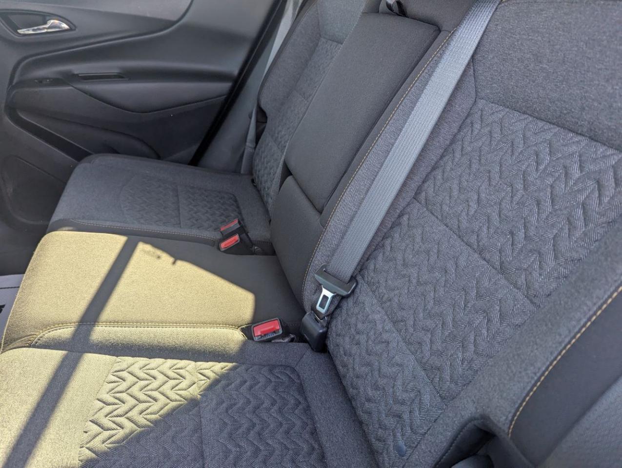 2023 Chevrolet Equinox LT WITH LOW LOW KILOMETERS!! Photo