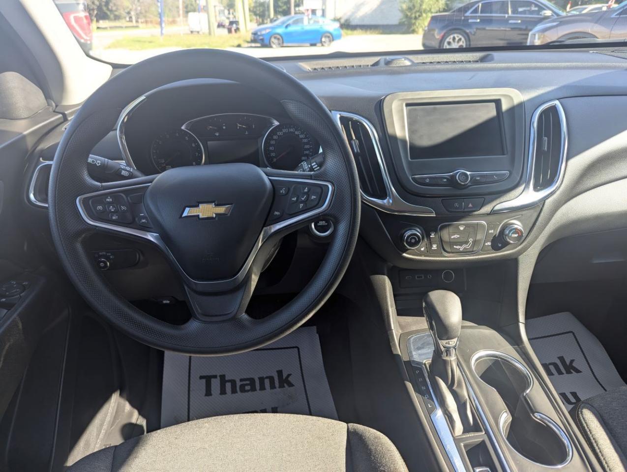 2023 Chevrolet Equinox LT WITH LOW LOW KILOMETERS!! Photo