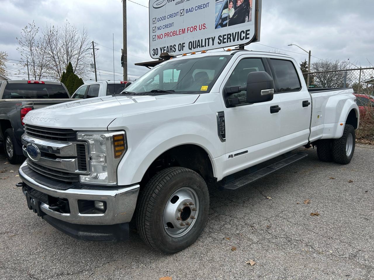 Used 2018 Ford SUPER DUTY F-350 DRW XLT for sale in Windsor, ON