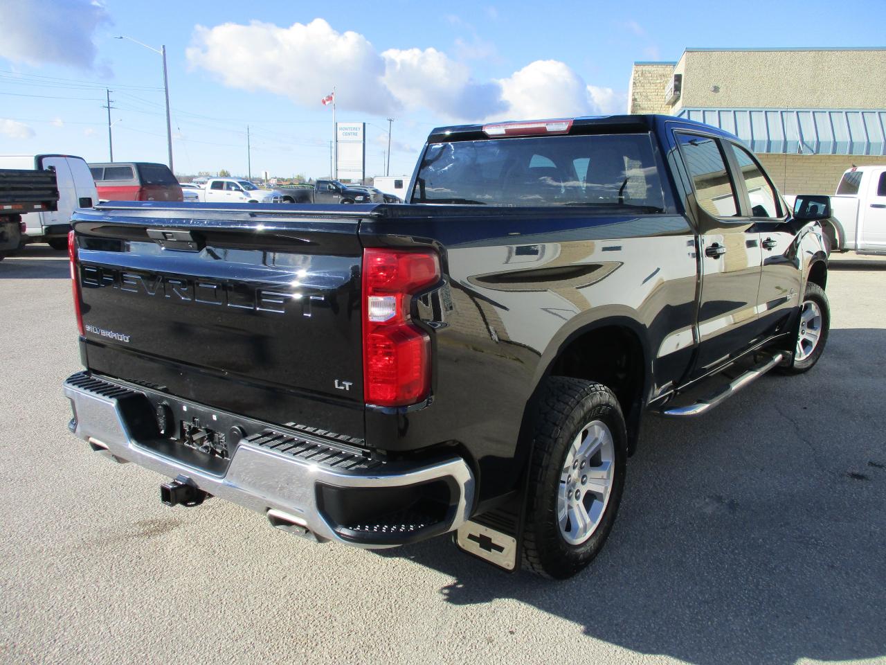 2020 Chevrolet Silverado 1500 4WD Crew Cab 147" z71 - Photo #5