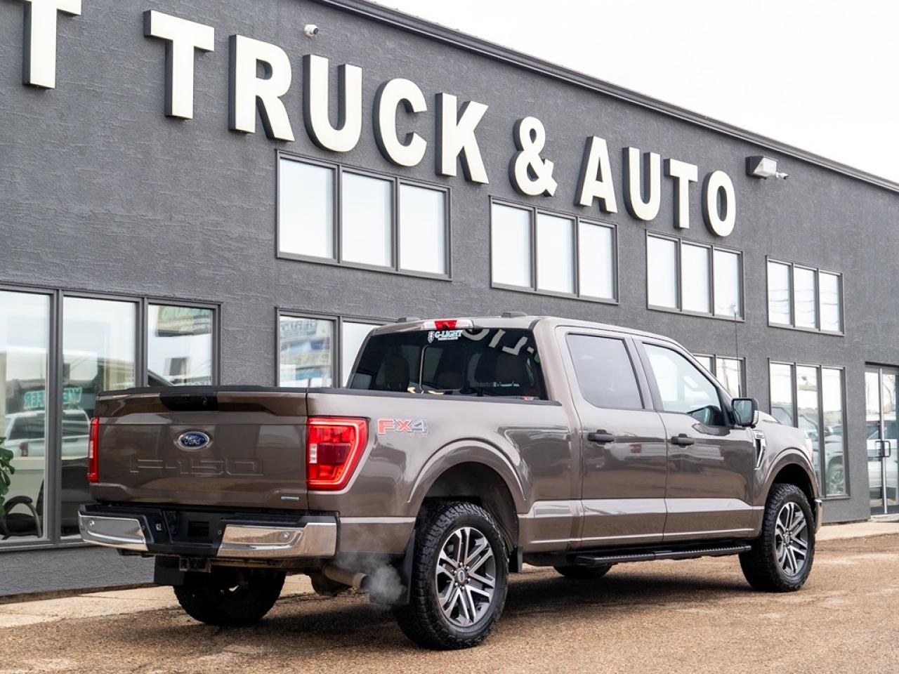 2022 Ford F-150 XLT 4WD SuperCrew 6.5' Box Photo5