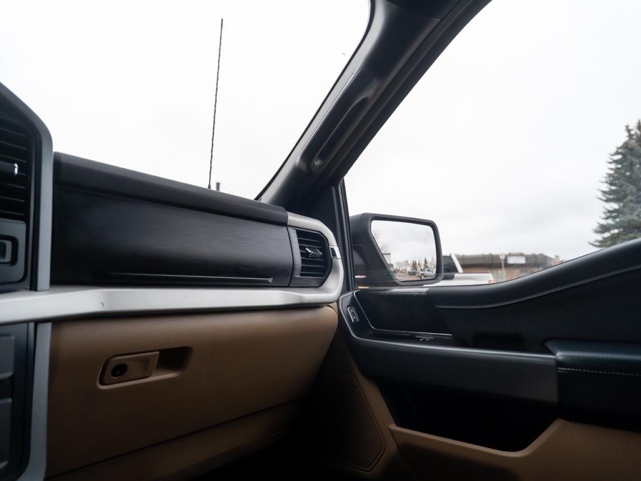 2022 Ford F-150 XLT 4WD SuperCrew 6.5' Box Photo13