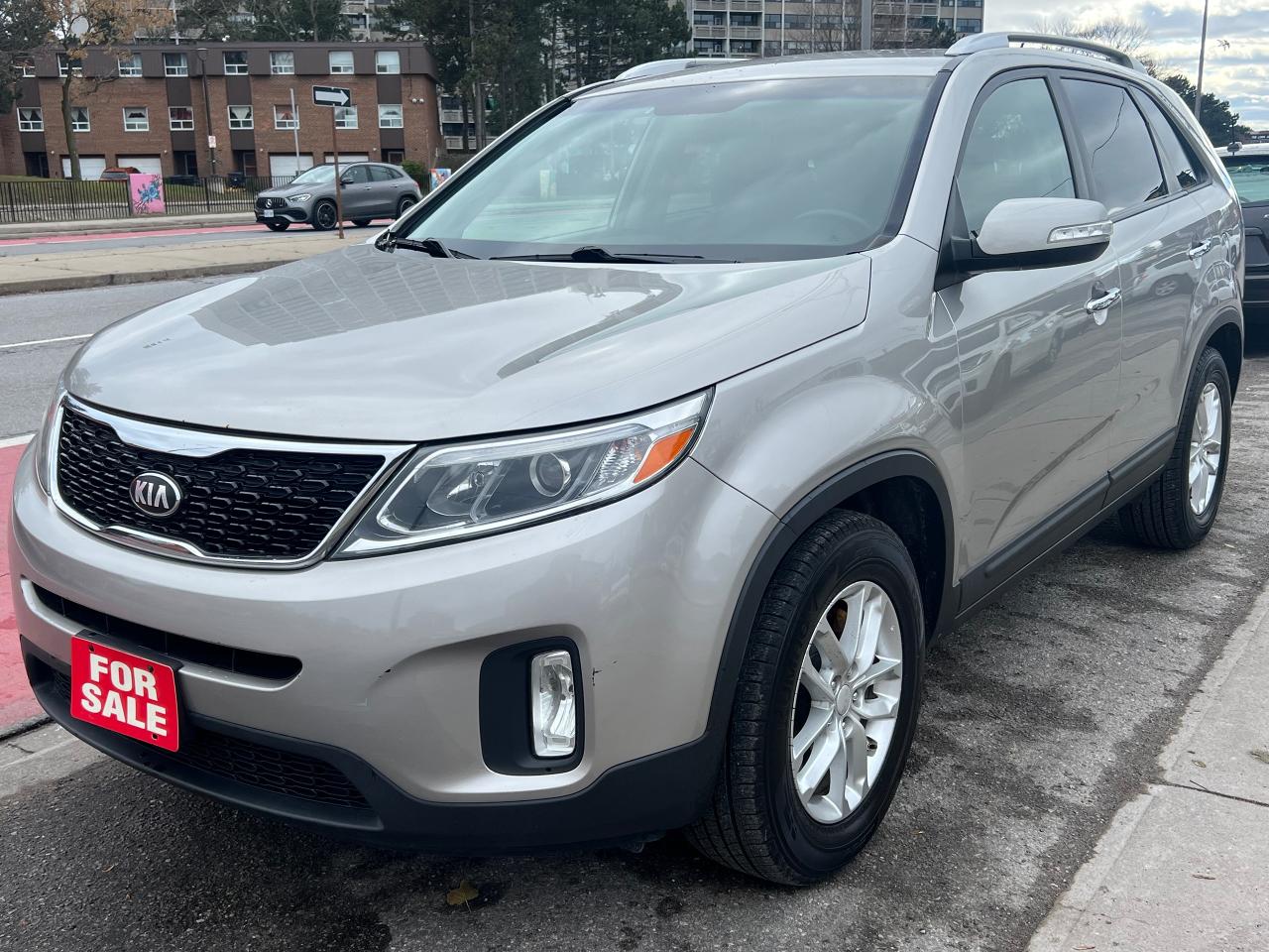 2014 Kia Sorento LX-BACK CAM-BLUETOOTH-HEATED SEATS & MORE! Photo2