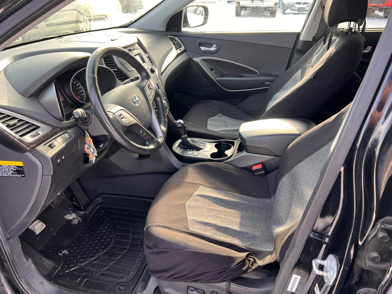 2014 Hyundai Santa Fe Sport Premium Photo