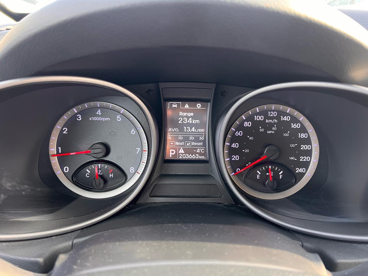 2014 Hyundai Santa Fe Sport Premium Photo