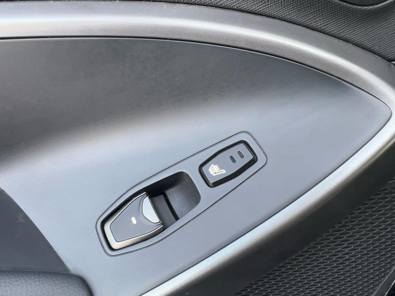 2014 Hyundai Santa Fe Sport Premium Photo