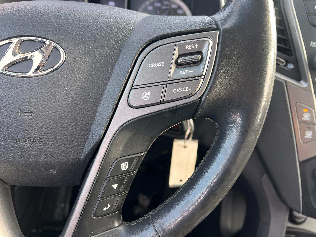 2014 Hyundai Santa Fe Sport Premium Photo