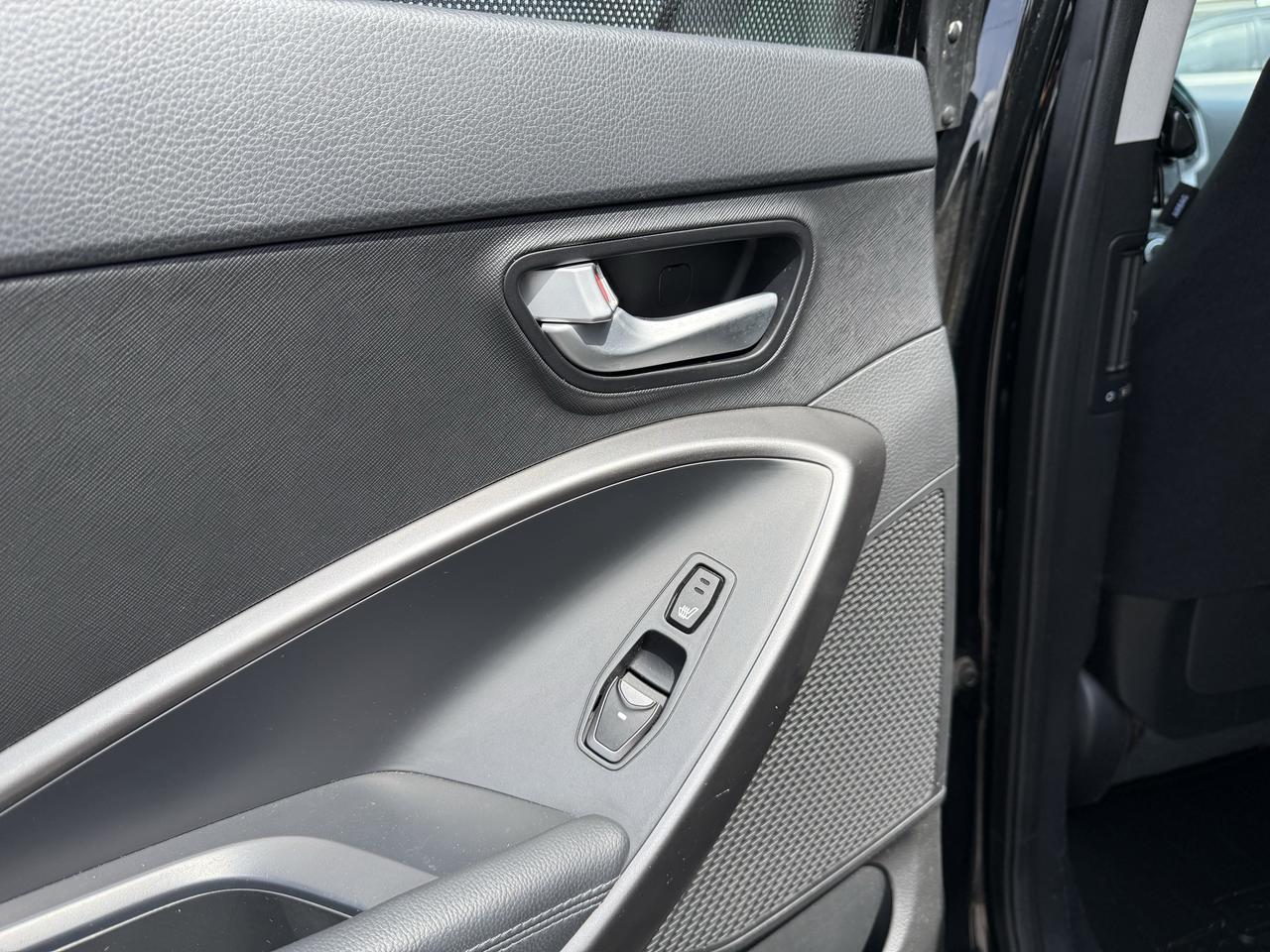 2014 Hyundai Santa Fe Sport Premium Photo