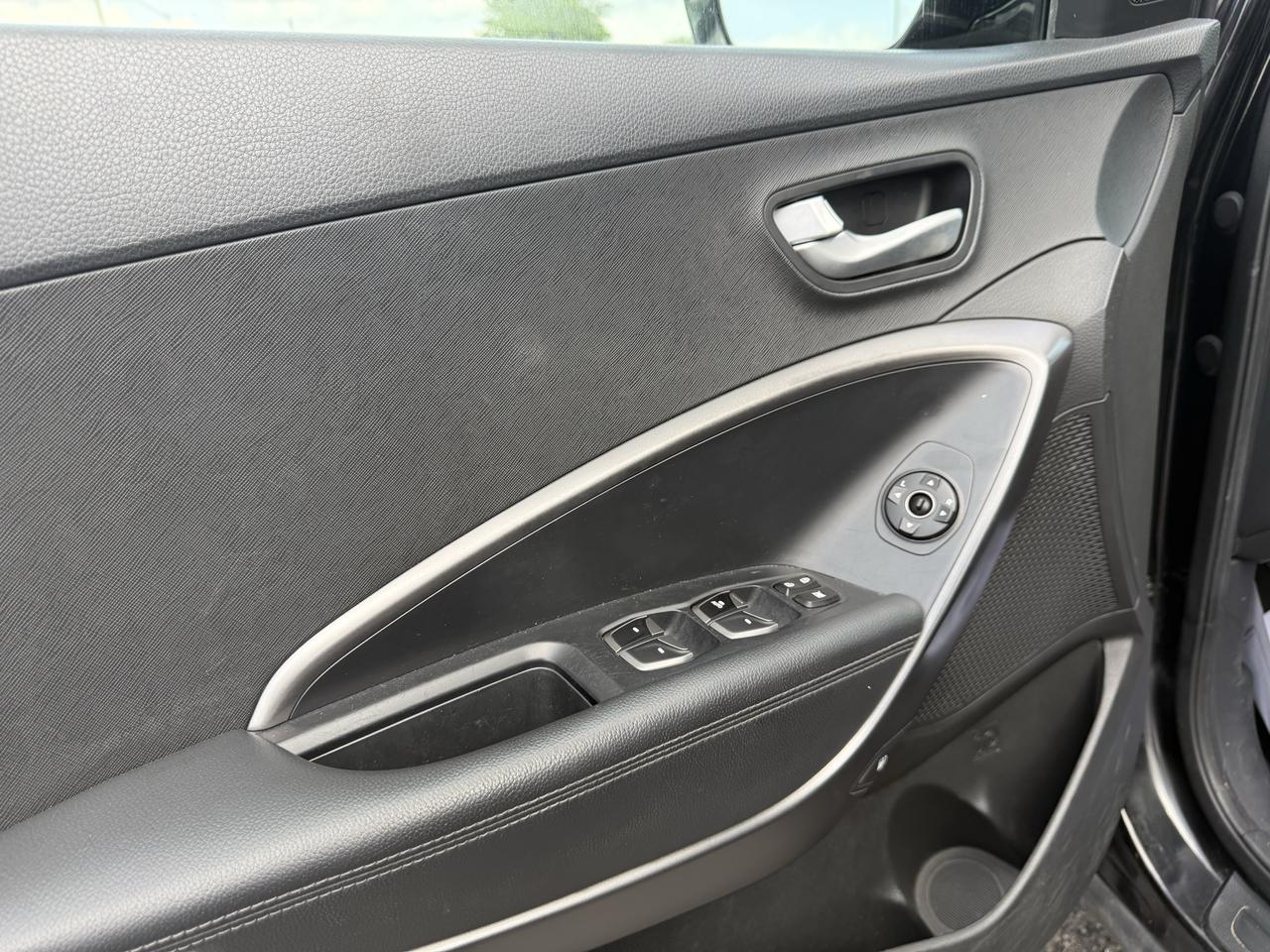 2014 Hyundai Santa Fe Sport Premium Photo