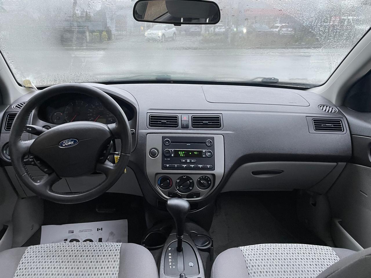 2007 Ford Focus FINANCING AVAILABLE Photo10