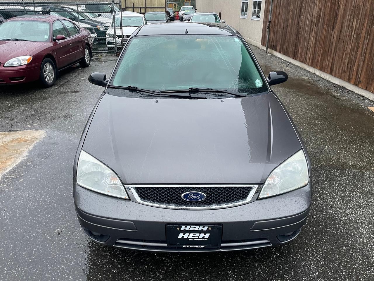 2007 Ford Focus FINANCING AVAILABLE Photo2