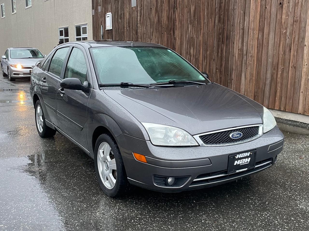 2007 Ford Focus FINANCING AVAILABLE Photo3