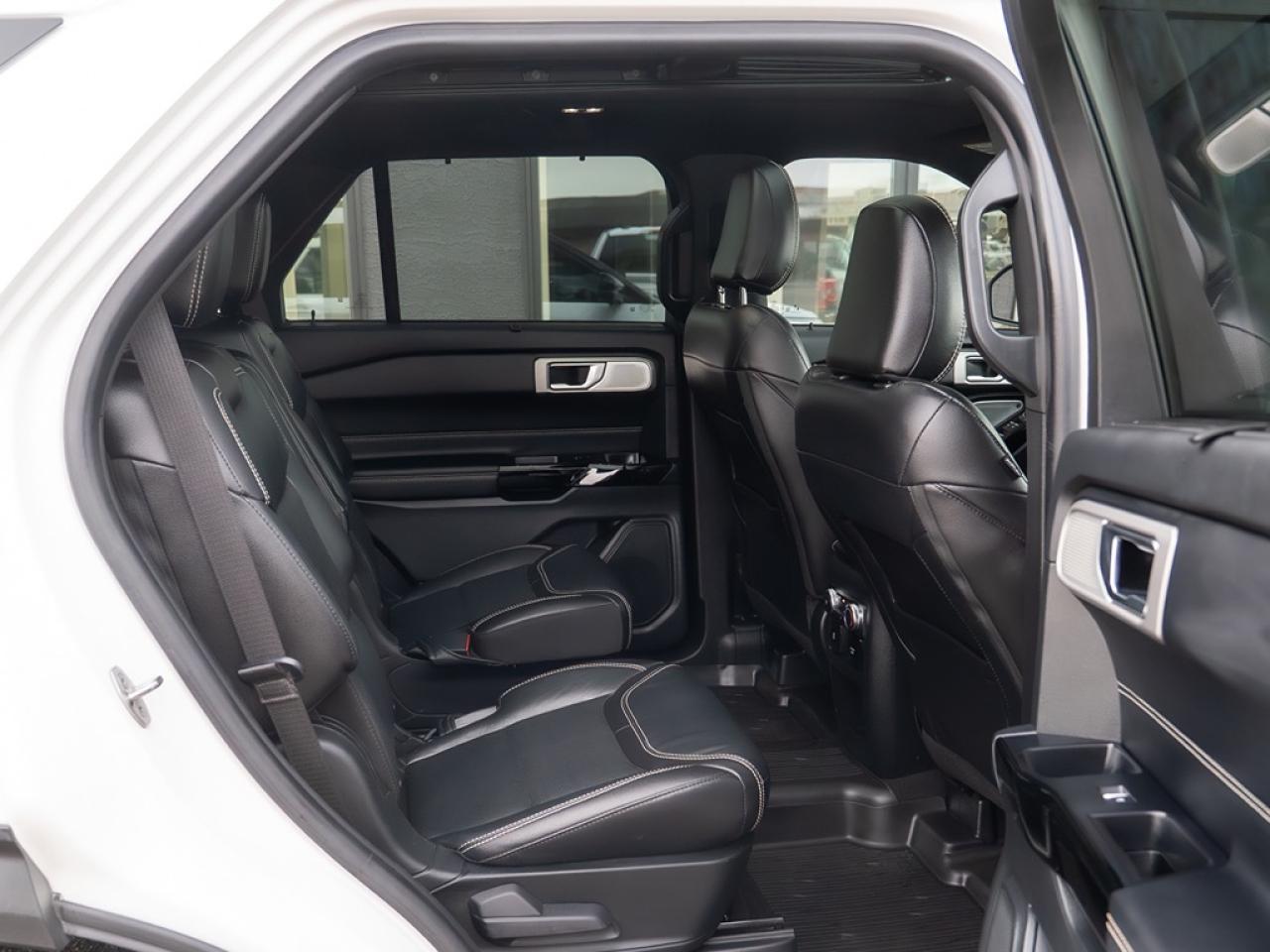 2021 Ford Explorer ST 4WD Photo19