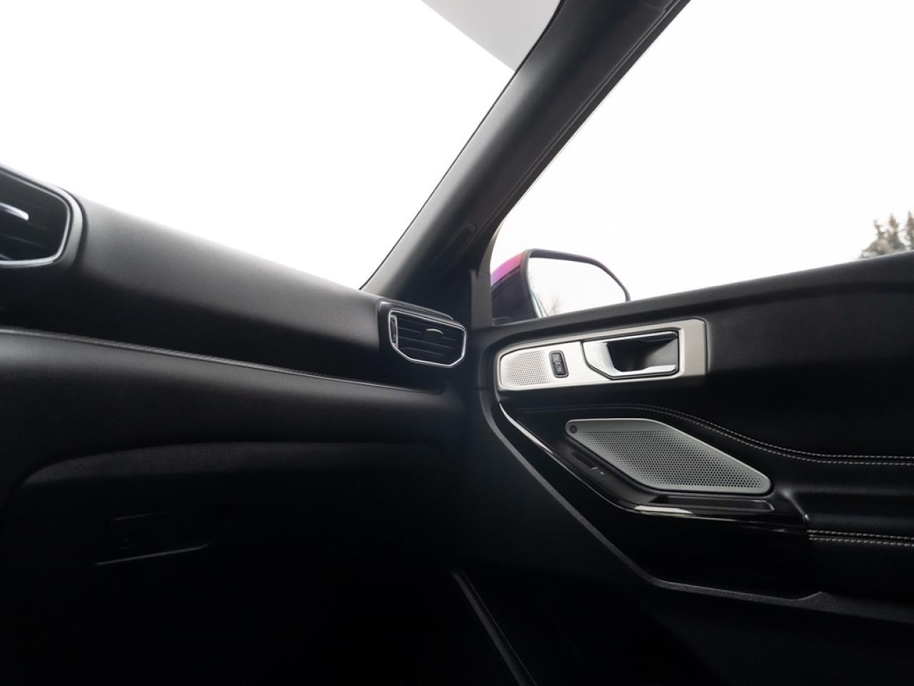 2021 Ford Explorer ST 4WD Photo15