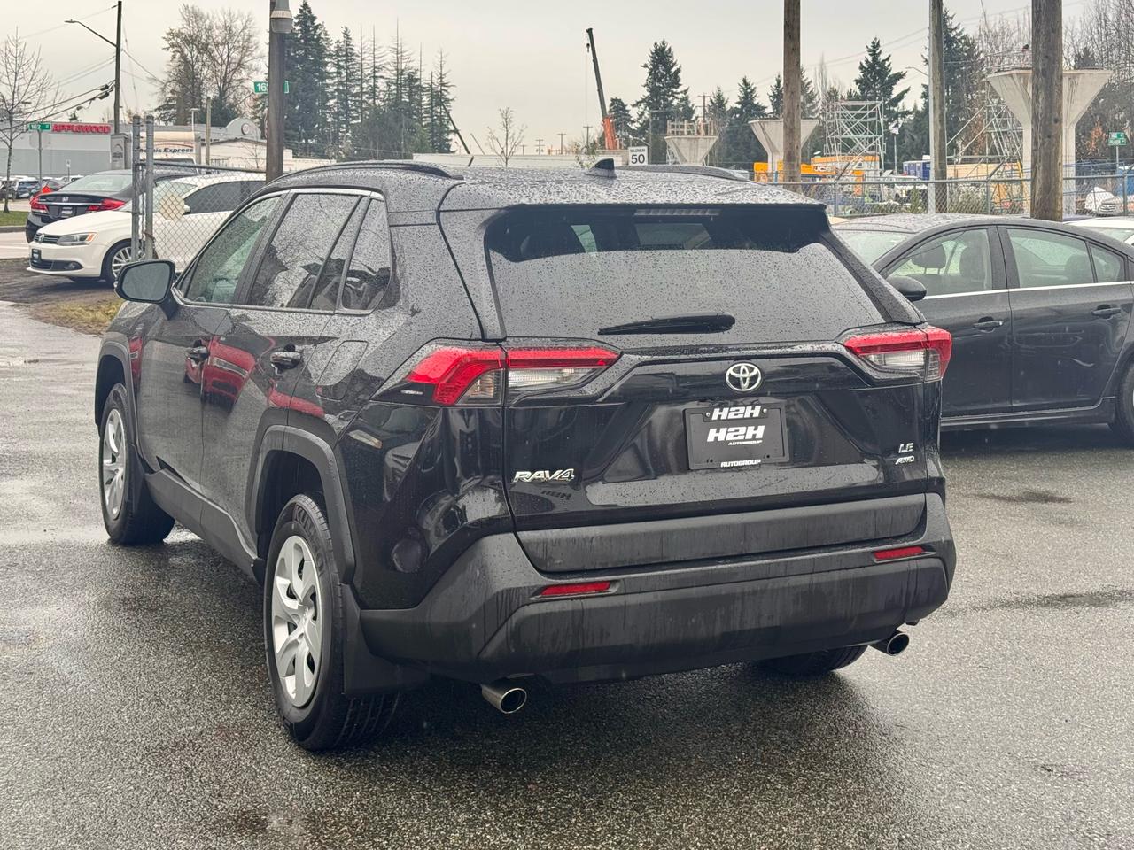2021 Toyota RAV4 LE FINANCING AVAILABLE Photo7