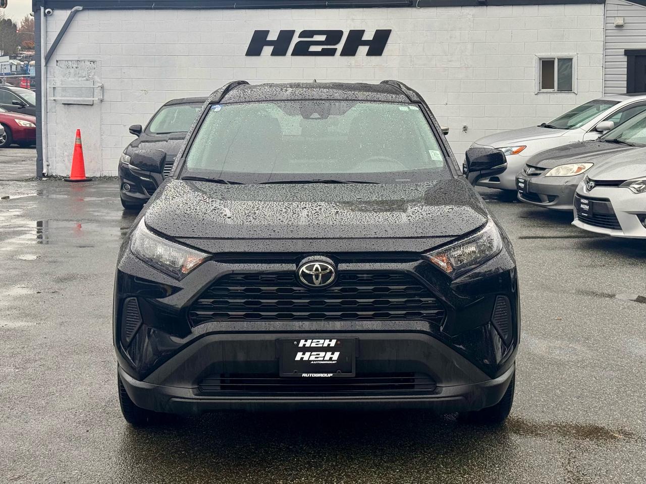2021 Toyota RAV4 LE FINANCING AVAILABLE Photo2