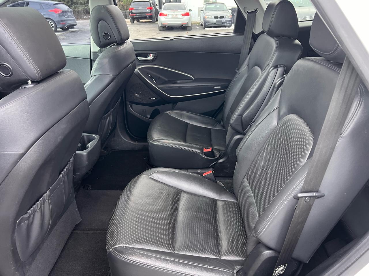 2017 Hyundai Santa Fe XL Luxury Photo