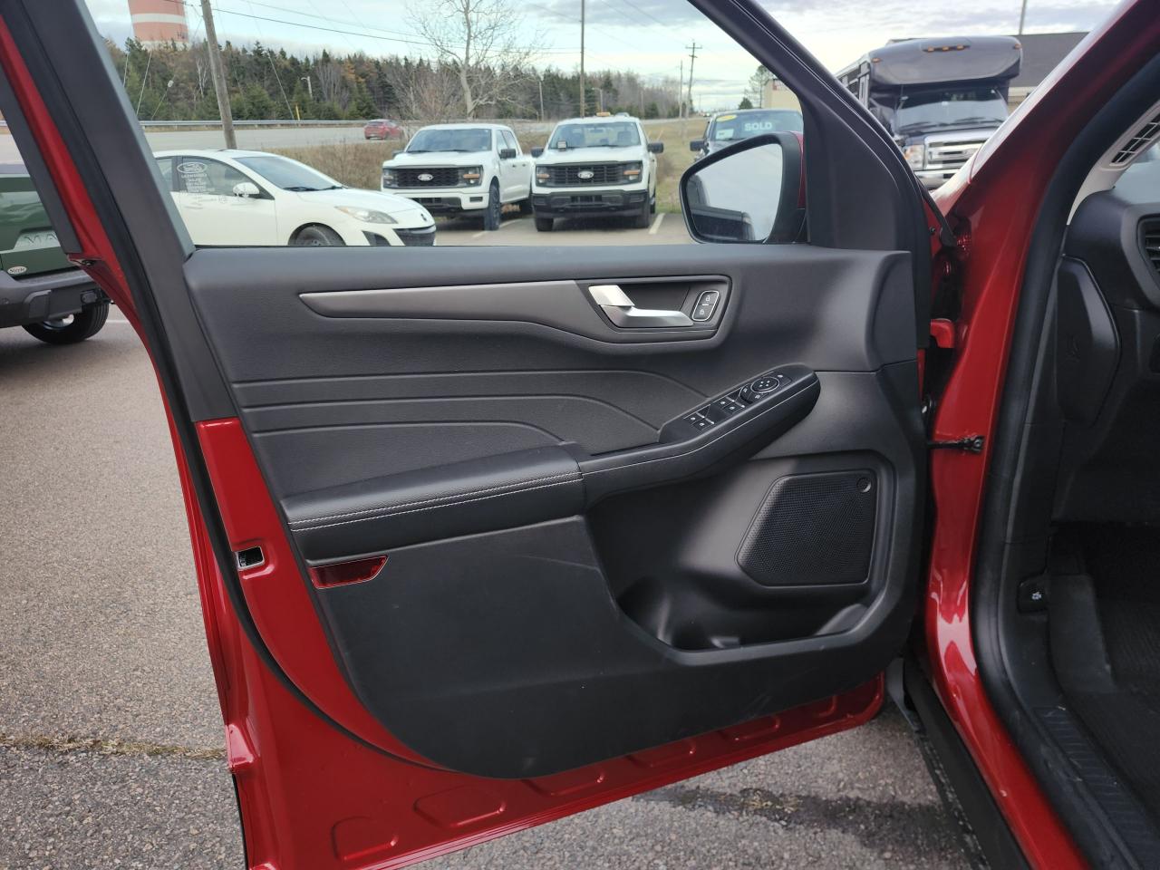 2026 Ford Escape PHEV FWD Photo5