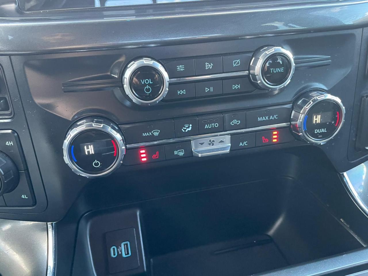 2021 Ford F-150 XLT 4WD SuperCrew NAVIGATION NO ACCIDENT 5.5BOX - Photo #24