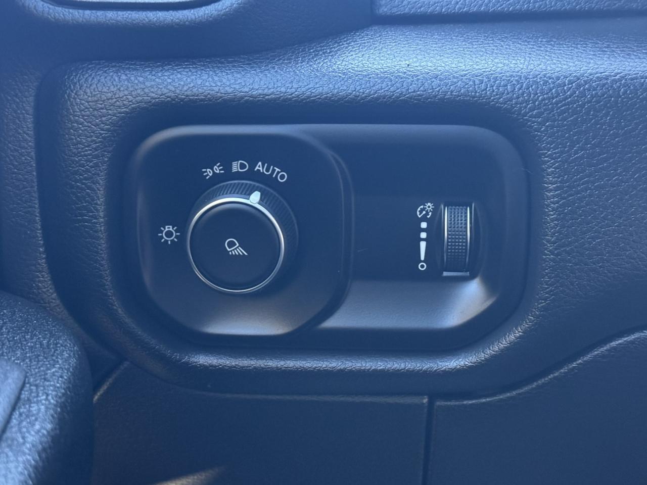 2022 RAM 2500 Tradesman 4x4 Crew Cab 6'4" Box Photo