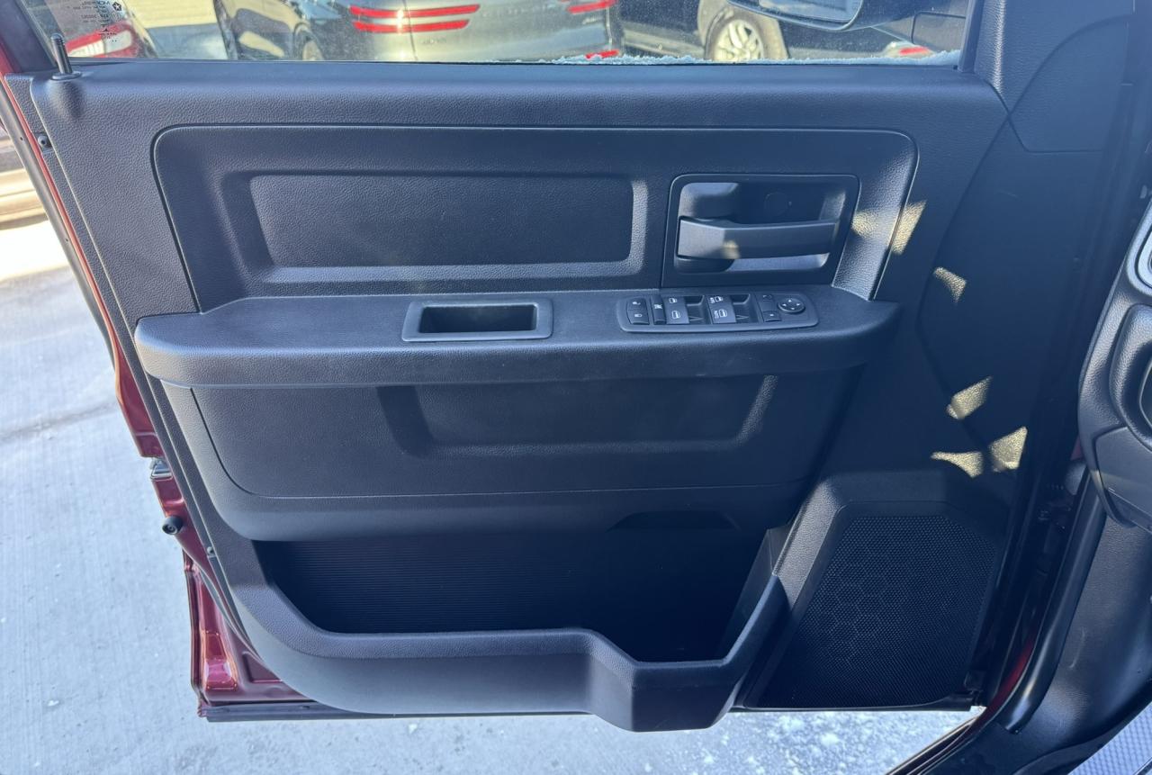 2022 RAM 2500 Tradesman 4x4 Crew Cab 6'4" Box Photo