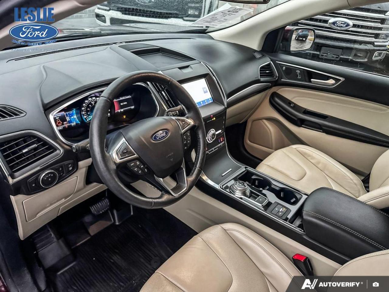 2020 Ford Edge Titanium AWD Photo