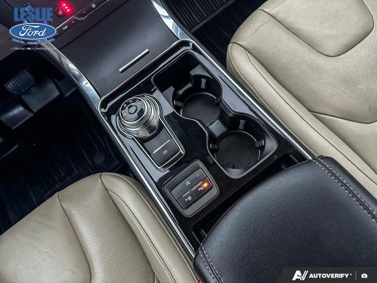 2020 Ford Edge Titanium AWD Photo