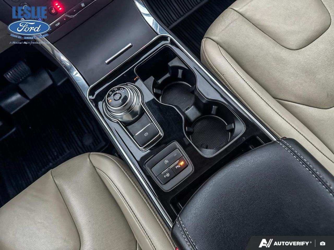 2020 Ford Edge Titanium AWD Photo