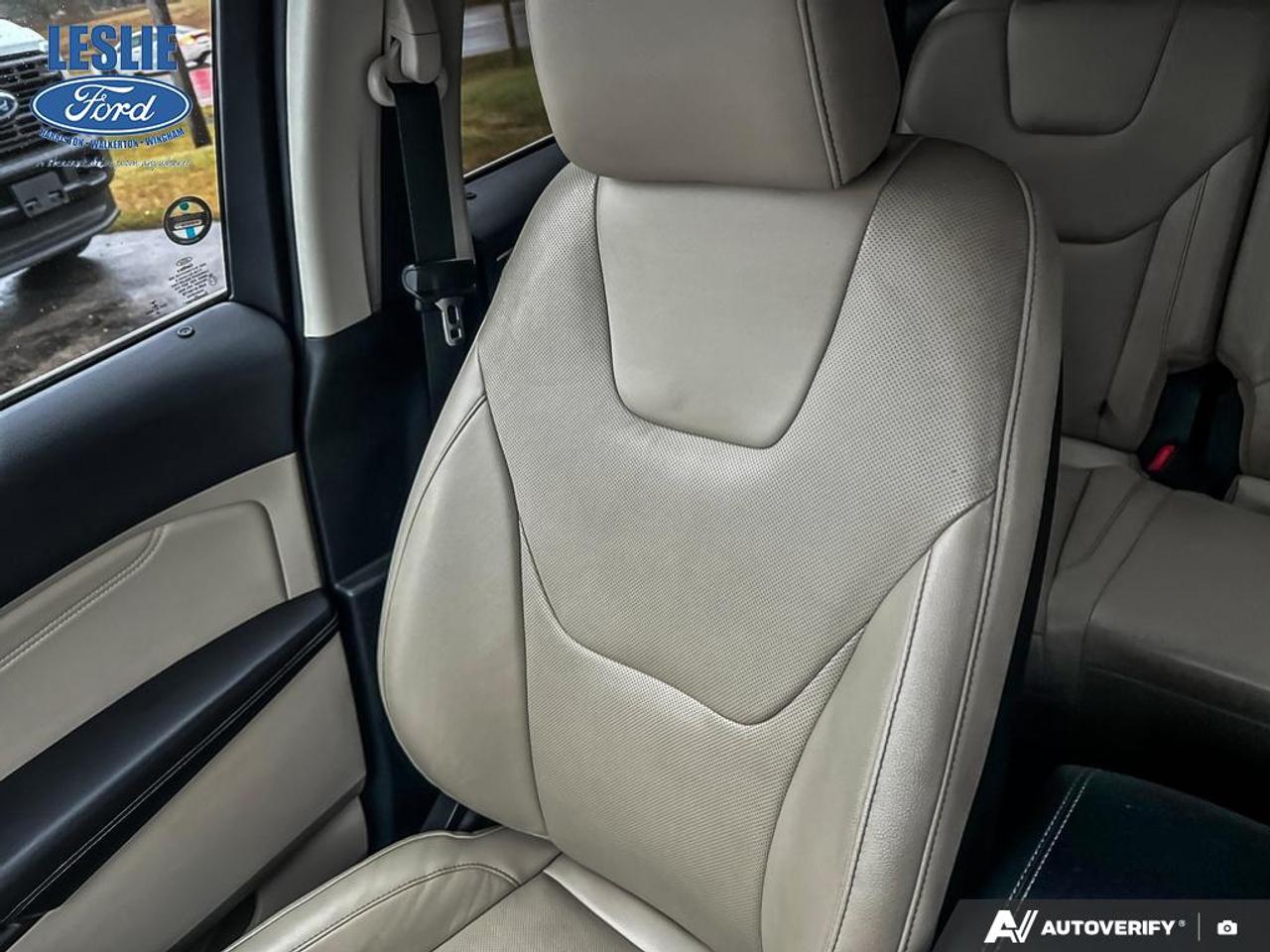 2020 Ford Edge Titanium AWD Photo