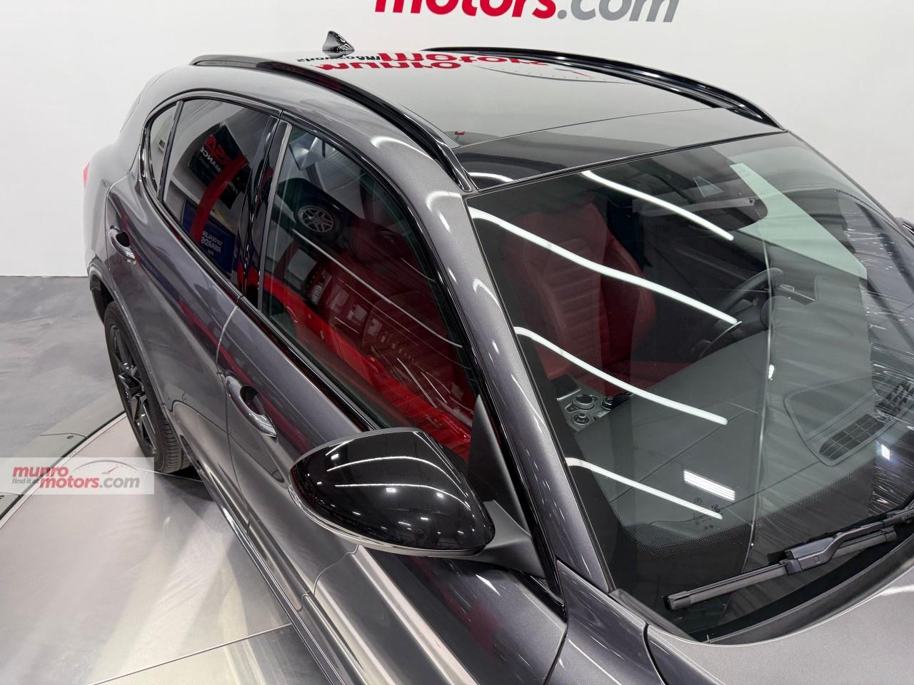 2022 Alfa Romeo Stelvio Veloce AWD Photo