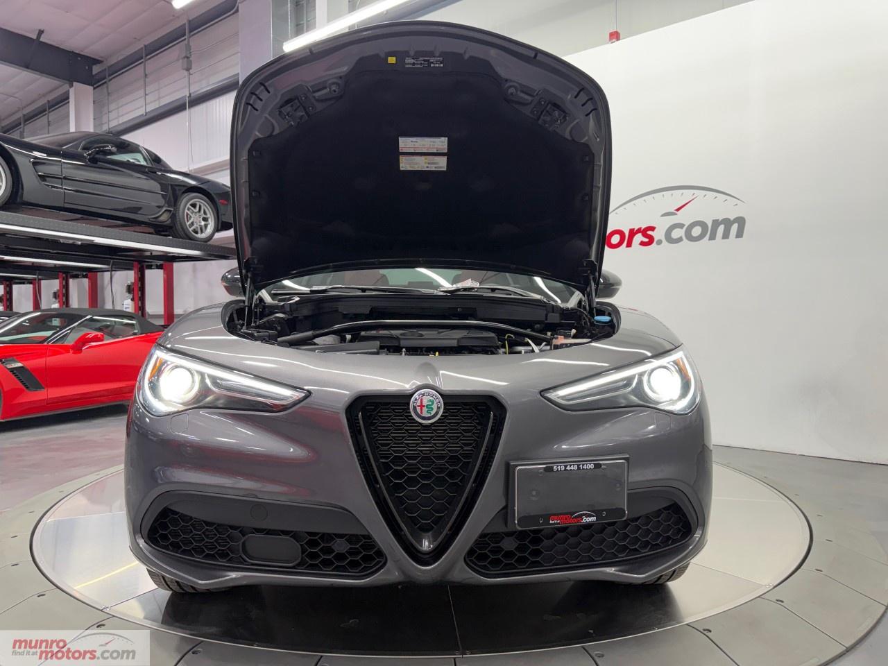 2022 Alfa Romeo Stelvio Veloce AWD Photo