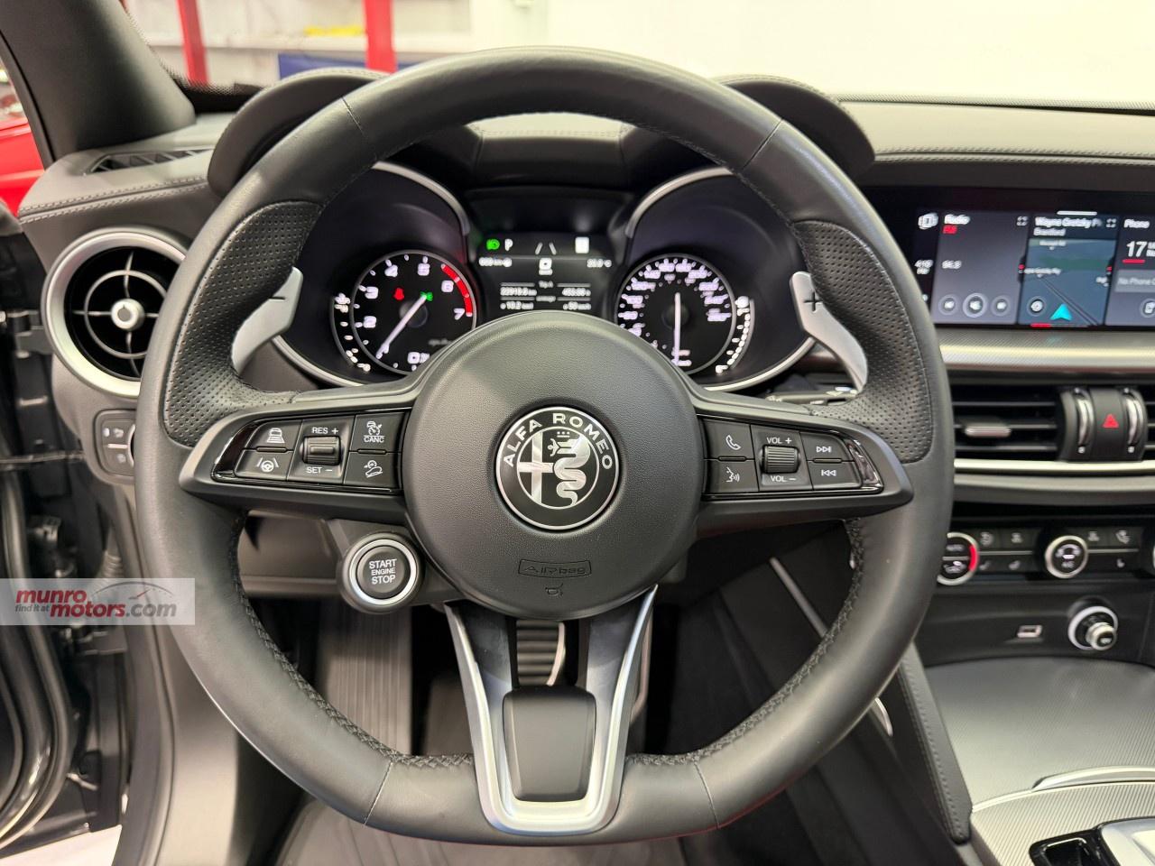 2022 Alfa Romeo Stelvio Veloce AWD Photo