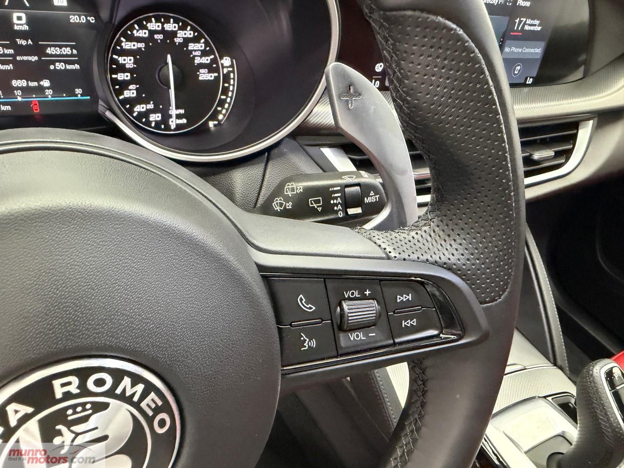 2022 Alfa Romeo Stelvio Veloce AWD Photo