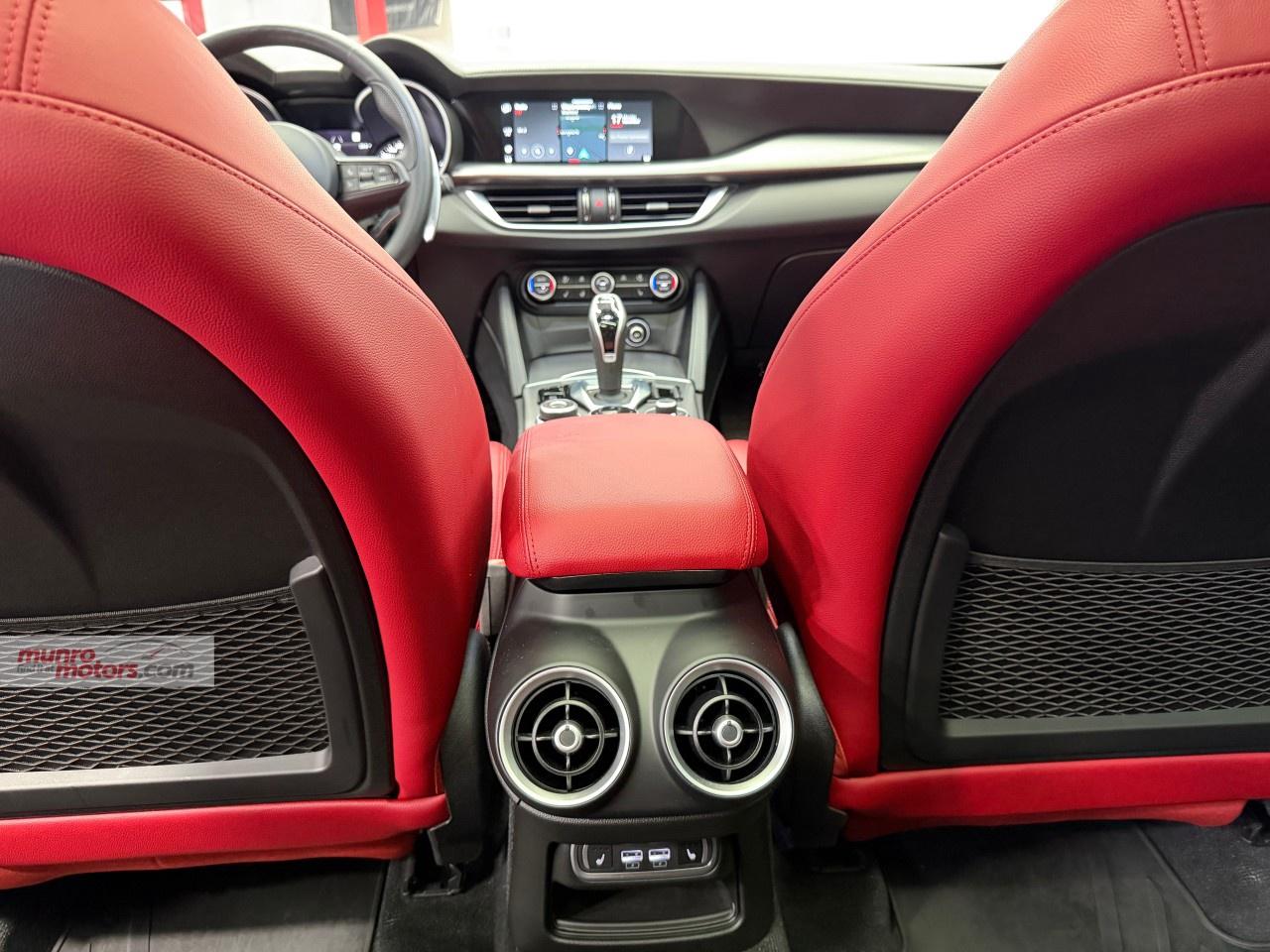 2022 Alfa Romeo Stelvio Veloce AWD Photo