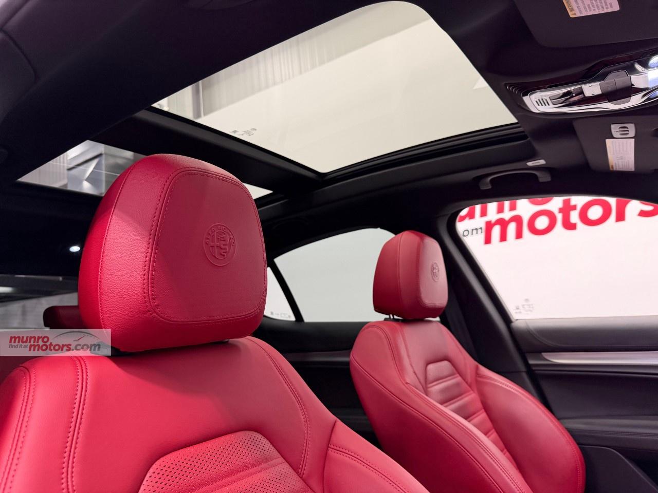 2022 Alfa Romeo Stelvio Veloce AWD Photo