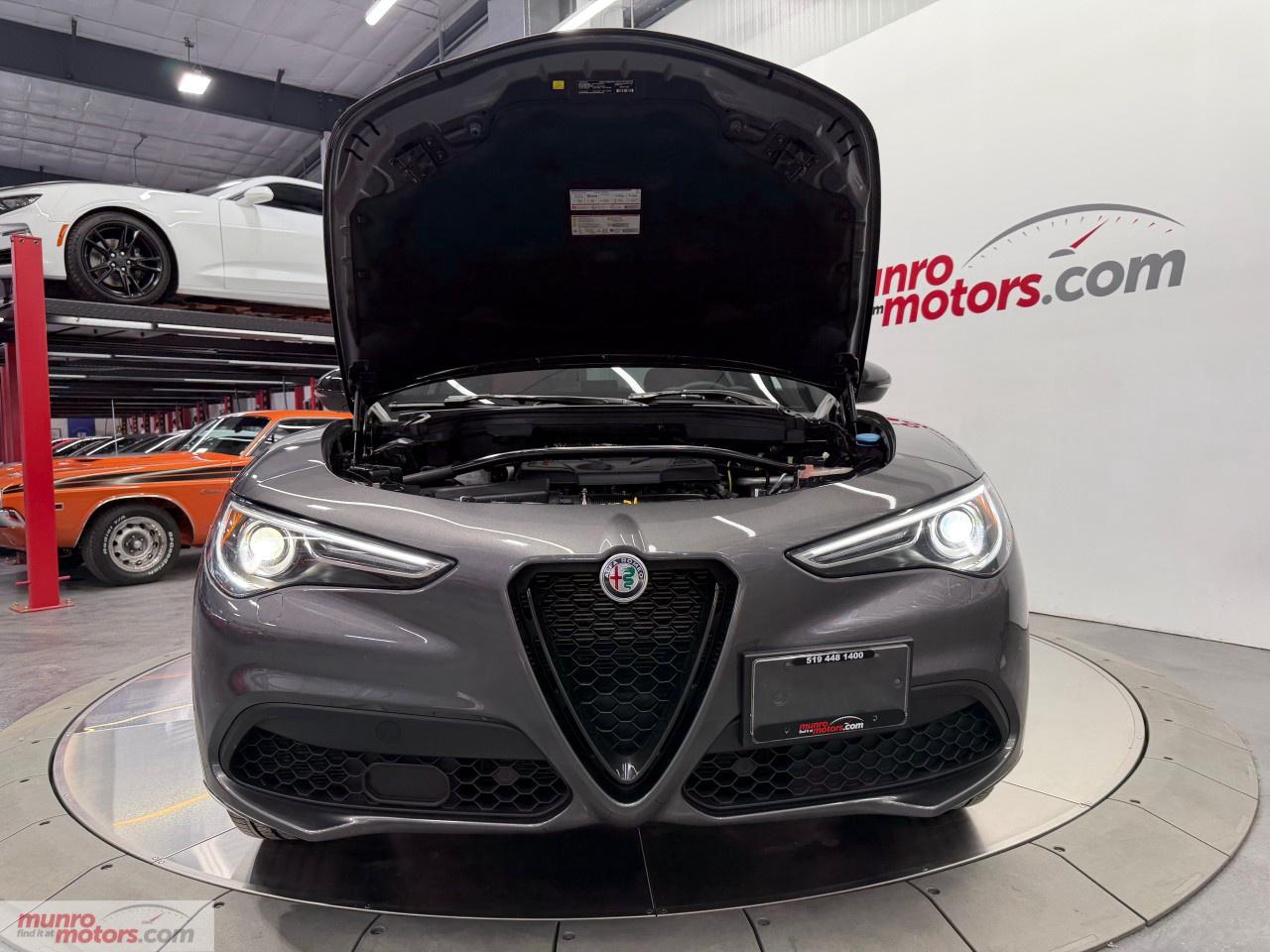 2022 Alfa Romeo Stelvio Veloce AWD Photo