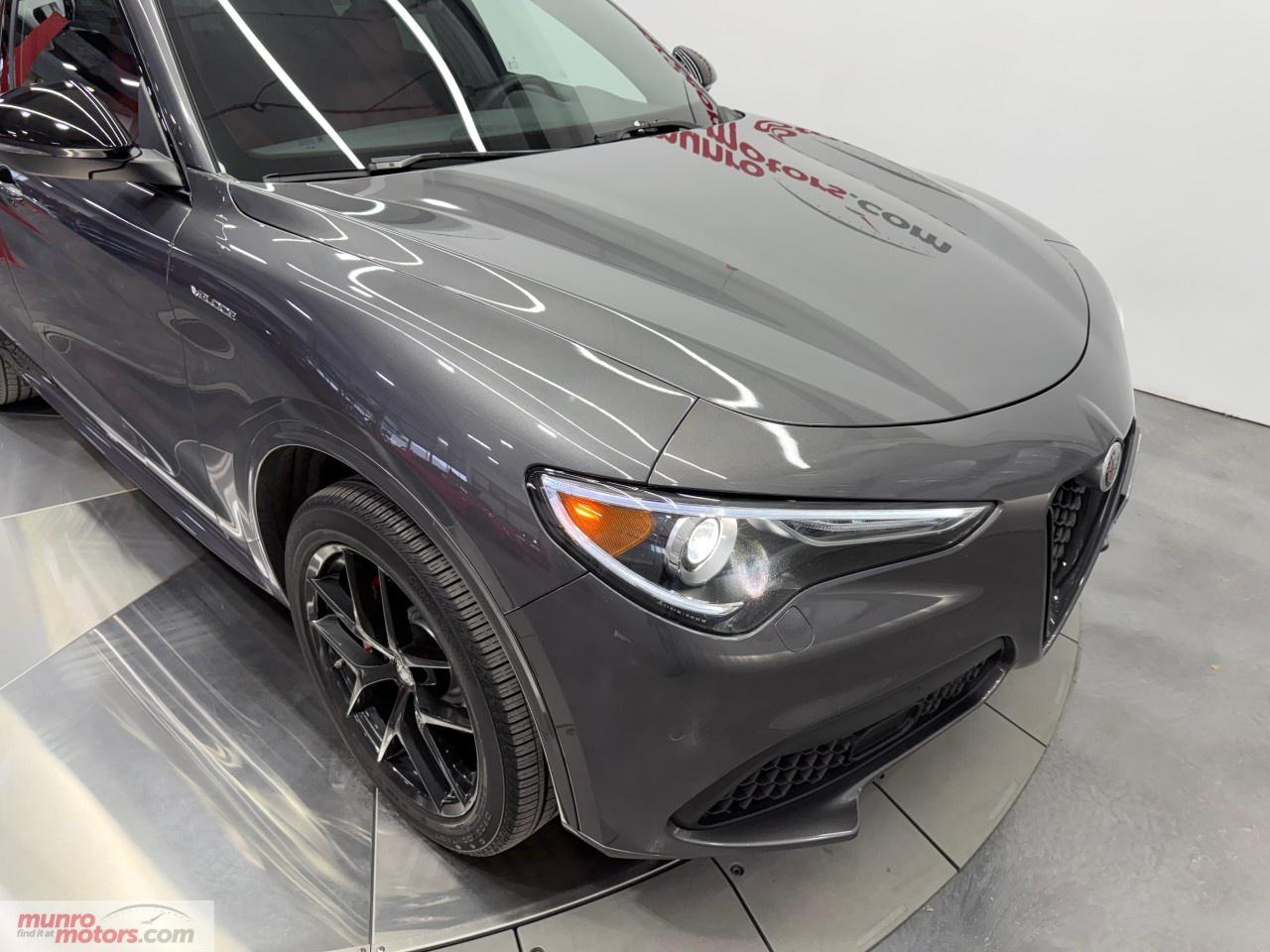 2022 Alfa Romeo Stelvio Veloce AWD Photo