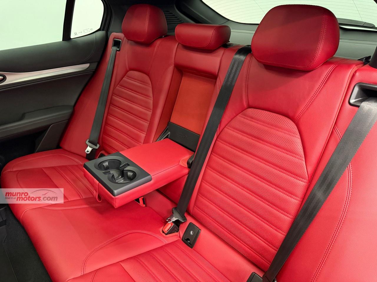 2022 Alfa Romeo Stelvio Veloce AWD Photo