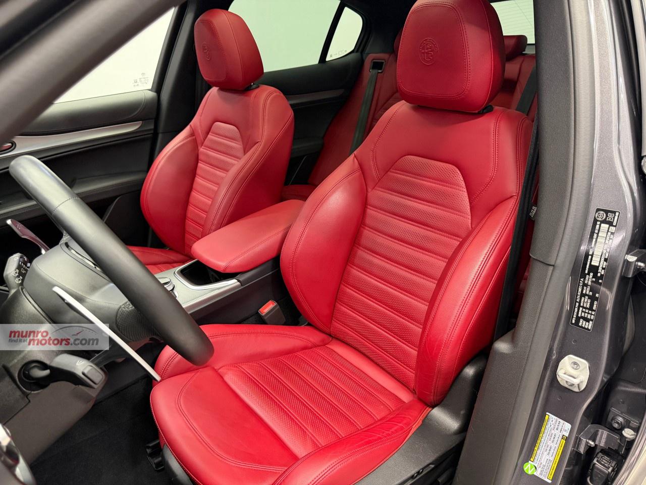 2022 Alfa Romeo Stelvio Veloce AWD Photo