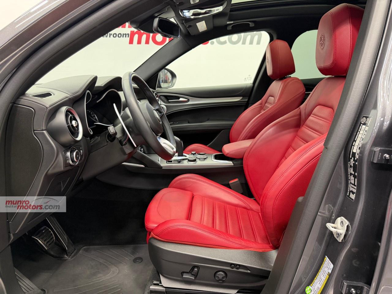2022 Alfa Romeo Stelvio Veloce AWD Photo